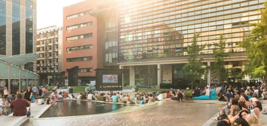 Darmowe kino pod chmurką, czyli Brindleyplace Film Festival