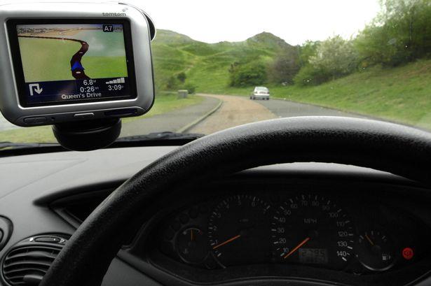 Przez 30 mil jechała pod prąd – winę zrzuciła na nawigację satelitarną