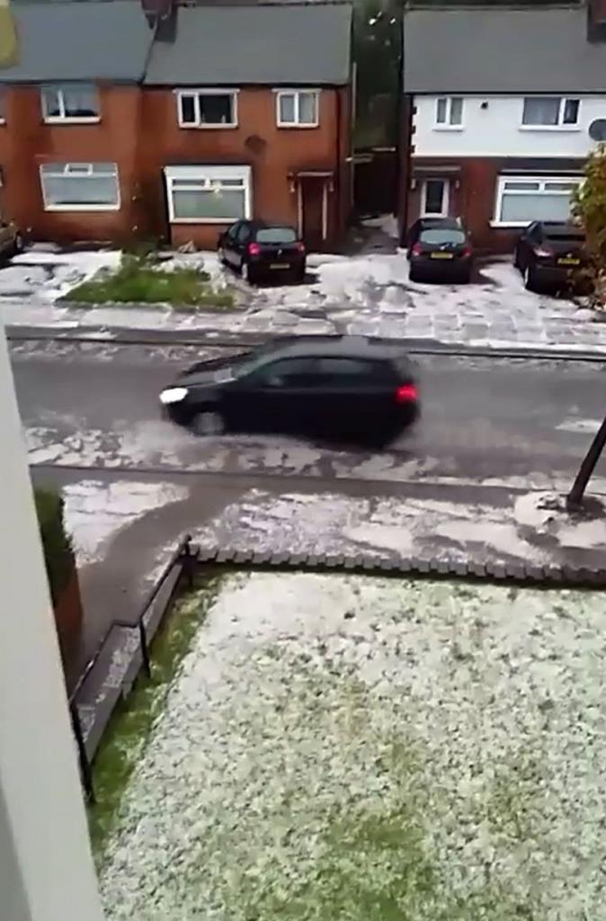 Niespodziewana burza nad Birmingham spowodowała chaos w mieście