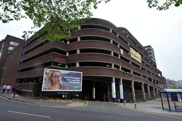 Polak spadł z piętrowego parkingu w centrum Birmingham - zginął na miejscu