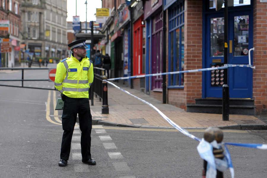 18-latek dźgnięty nożem w centrum Wolverhampton