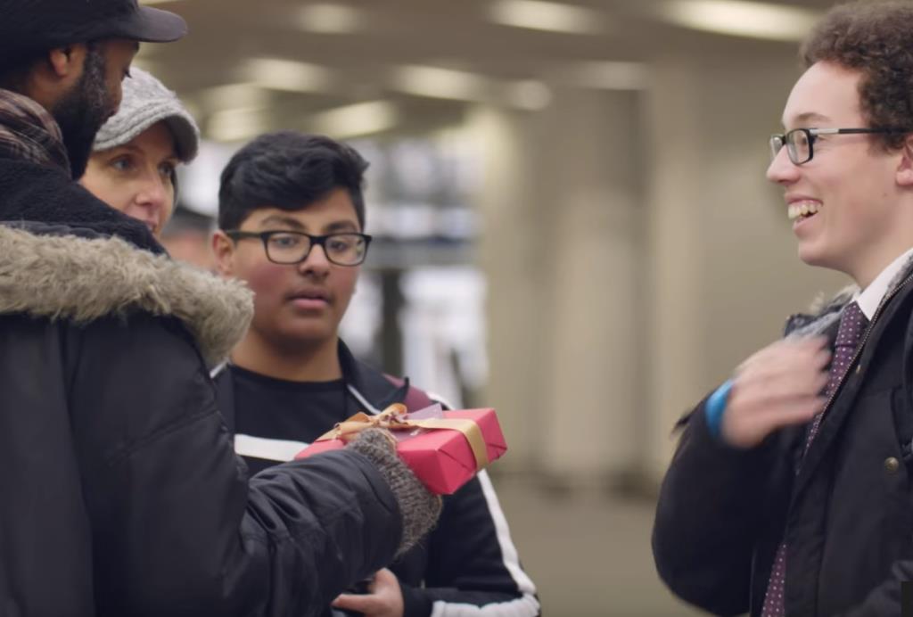 „The Christmas Gift Experiment”