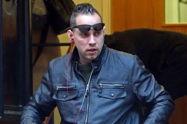 Napastował 14-latkę – przez 10 lat nie będzie mógł jeździć autobusami w godzinach szczytu