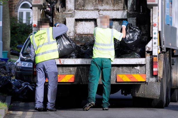Opłaty za wywóz wielkogabarytowych śmieci zwiększyły problem z nielegalnym porzucaniem odpadów
