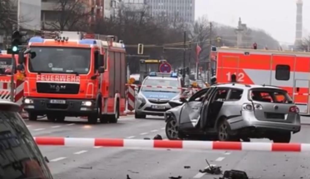 Eksplozja samochodu w Berlinie. Mieszkańcy mają zostać w domach