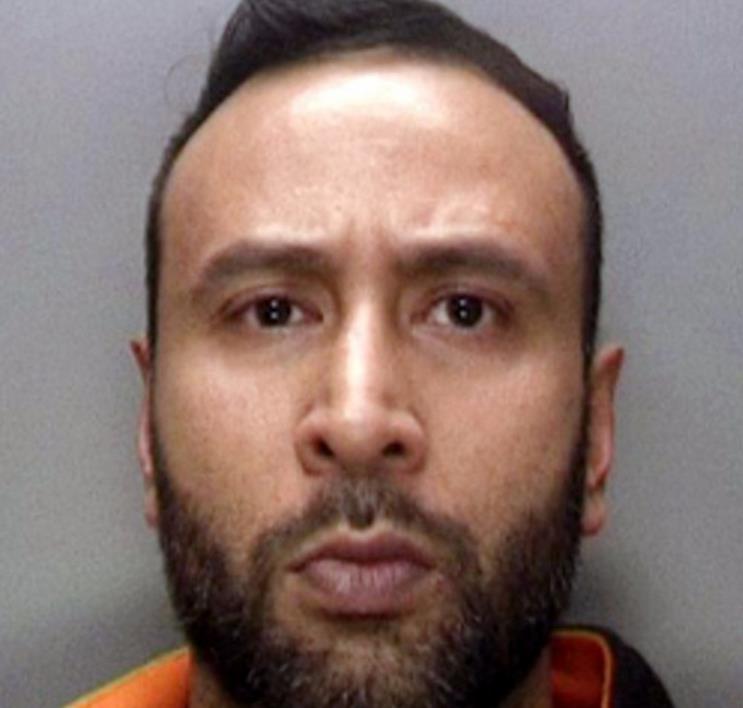 Pomagał kierowcom uniknąć mandatów, posiedzi za kratkami półtora roku