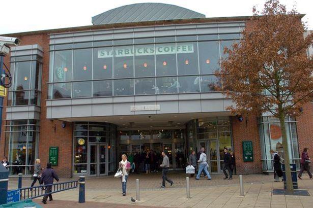 Pracownica Starbucks w Solihull wpadła do szybu windy