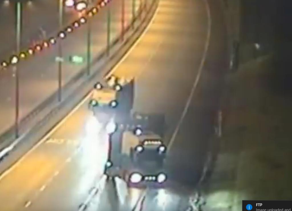 Prowadził ciężarówkę zygzakiem po autostradzie - pijany Czech skazany za niebezpieczną jazdę