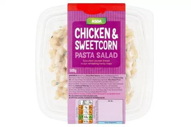 Salmonella w Chicken & Sweetcorn Pasta Salad z Asdy – sieć prosi o zwrot produktu