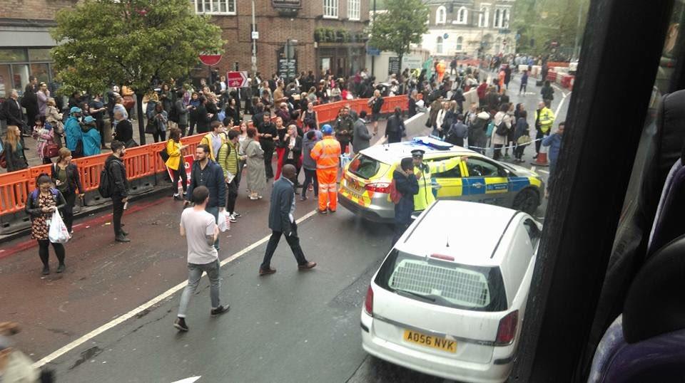 Alarm bombowy w Londynie