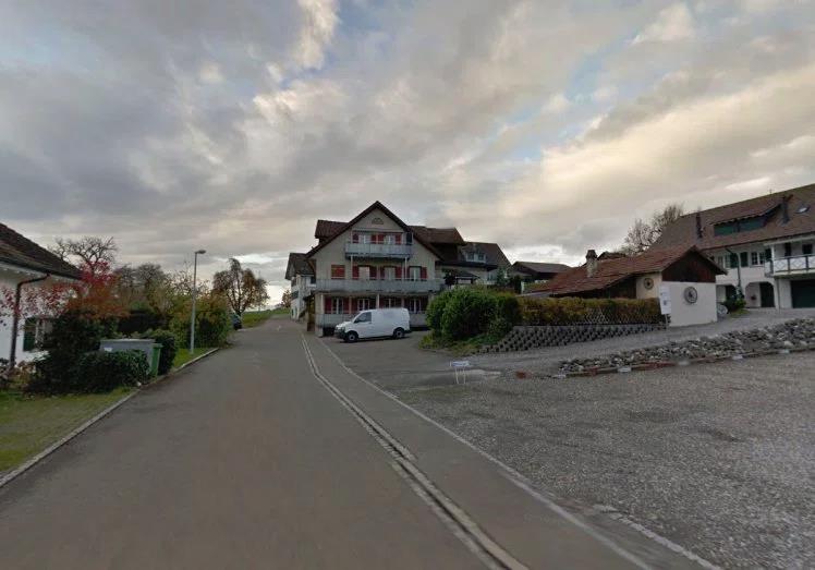 Mieszkańcy szwajcarskiej wioski wolą zapłacić £200,000 kary niż przyjąć uchodźców