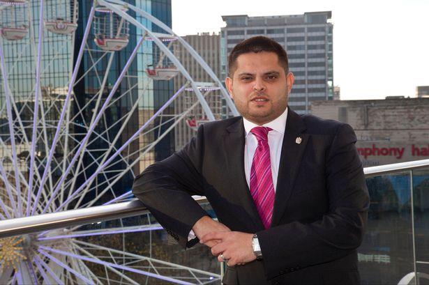 Muzułmański bigamista o antysemickich poglądach szefem organu zajmującego się równością