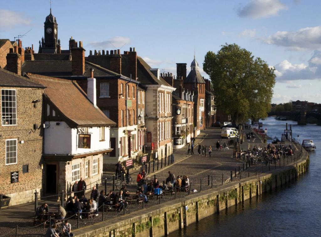 Holenderka nie została obsłużona w pubie, bo nie posiadała angielskiego dowodu tożsamości