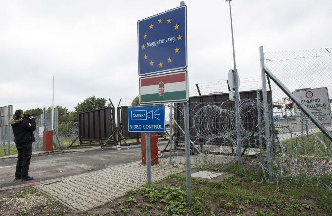 Węgry zwiększą liczbę policjantów do ochrony granicy