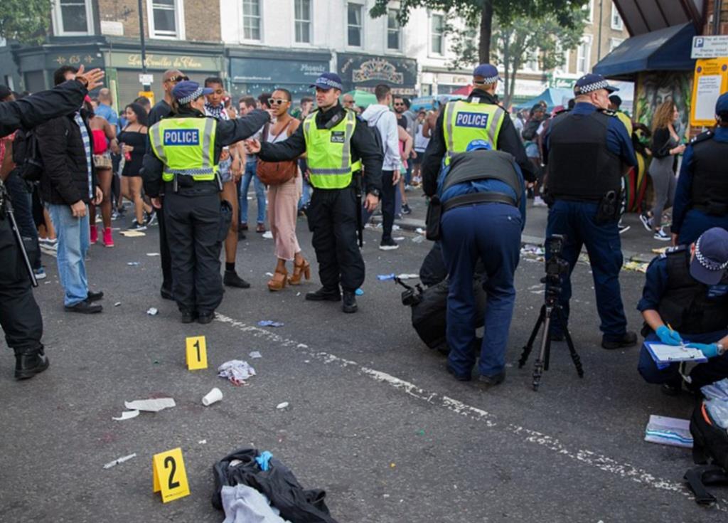 Cztery osoby ugodzone nożem podczas festiwalu Notting Hill w Londynie