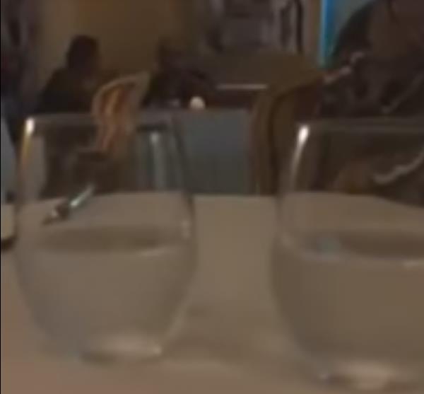 Francuski restaurator odmówił obsłużenia dwóch muzułmańskich klientek