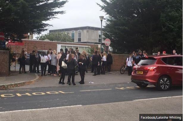 50 uczniów odesłano do domów, bo nie miały odpowiednich mundurków