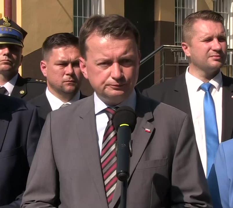 Ataki na Polaków w Wielkiej Brytanii. M. Błaszczak: Będzie więcej oficerów łącznikowych