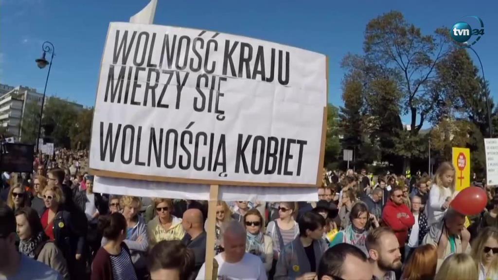 Manifestacja przeciwko zakazowi aborcji w Warszawie