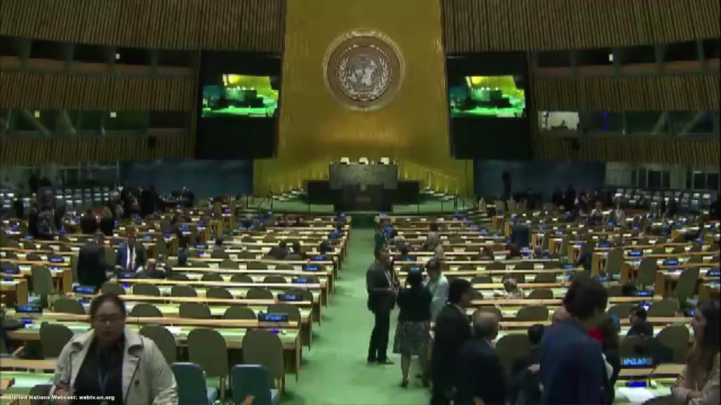 ONZ przyjęło rezolucję o pomocy dla uchodźców i migrantów