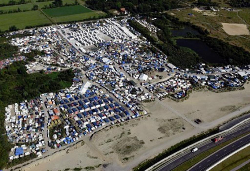 Brytyjskie wolontariuszki jeżdżą do obozu w Calais, by uprawiać seks z uchodźcami