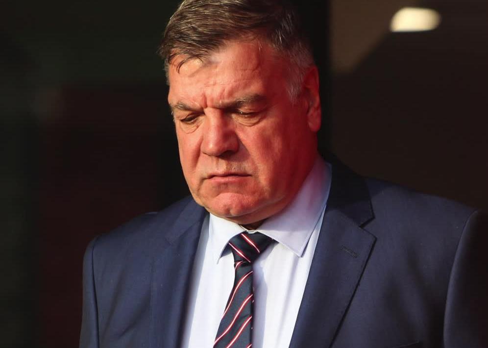 Selekcjoner reprezentacji Anglii przyłapany na gorącym uczynku