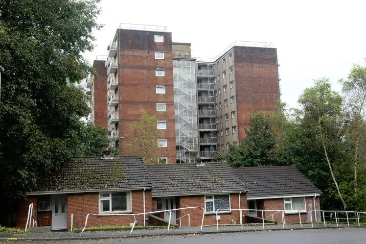 Erytrejczyk, który uciekł z ojczyzny mówi, że w Walii jest gorzej niż w ogarniętym wojną kraju