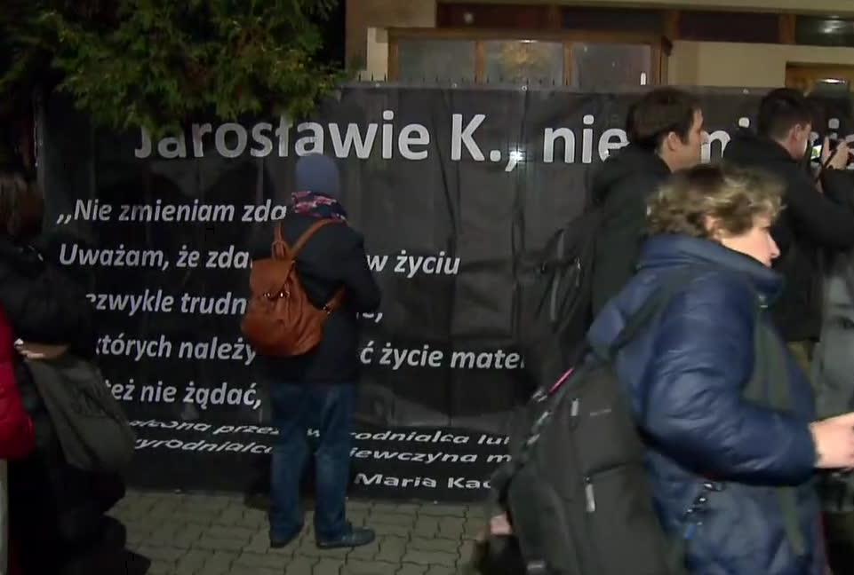 Czarny Protest pod domem Jarosława Kaczyńskiego
