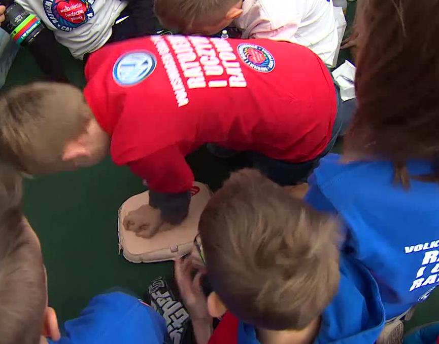 85 tys. osób w całej Polsce w jednej chwili przeprowadziło resuscytację