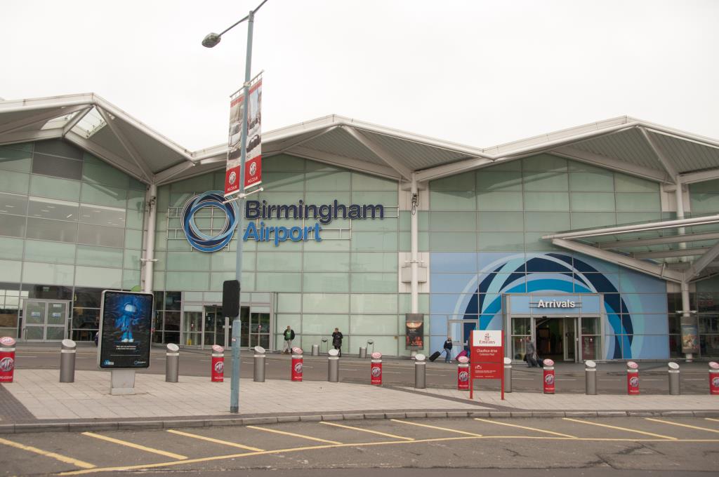 32-latek podejrzewany o finansowanie terrorystów zatrzymany na lotnisku w Birmingham