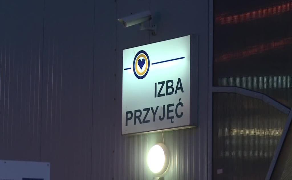 W Polsce ciężarna urodziła na podłodze, między łóżkami