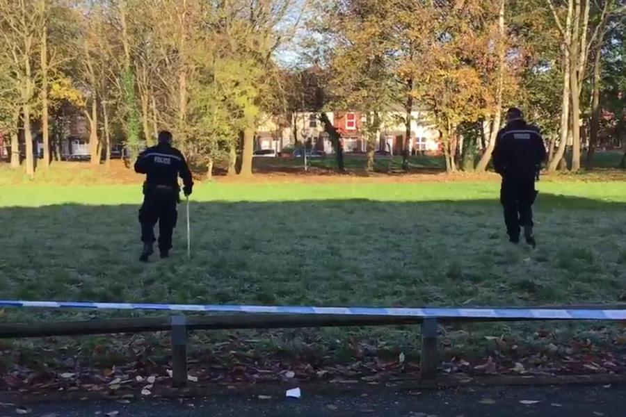 Nastolatek zaatakowany przez gang z kijami baseballowymi