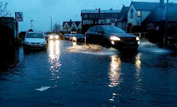 Ostrzeżenie pogodowe – ulewne deszcze i silne wiatry
