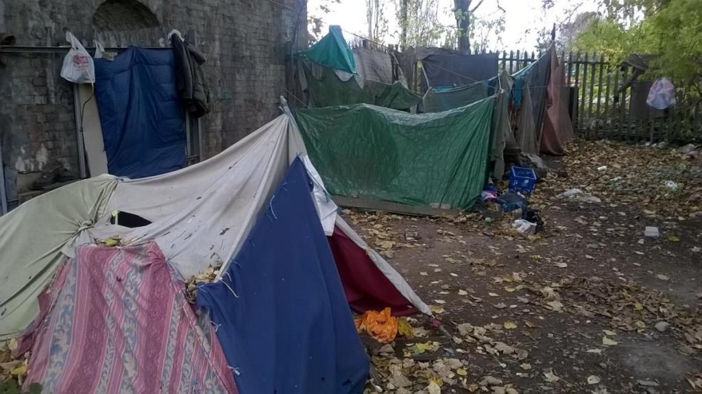 Dwoje bezdomnych Polaków i Łotysz zatrzymani przez służby imigracyjne w Worcester