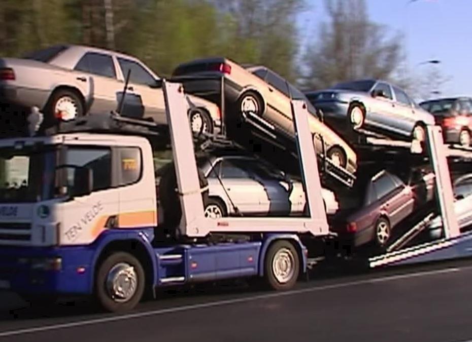 Zmiany stawek akcyzy w Polsce. Coraz mniej czasu na rejestrację auta z zagranicy