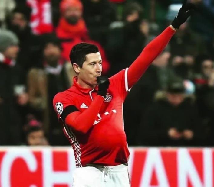 Robert Lewandowski zostanie ojcem?