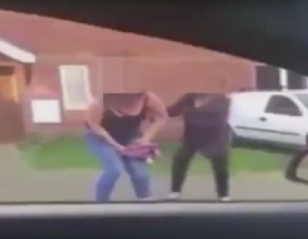 'Go back to your own f****** country' - kobieta wykrzyczała do taksówkarza