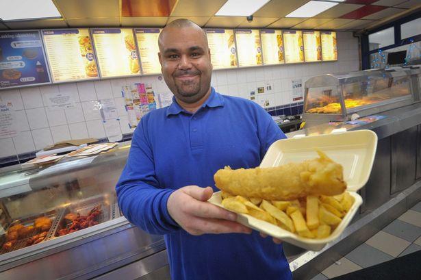 Darmowy świąteczny obiad w barze take away w Erdington