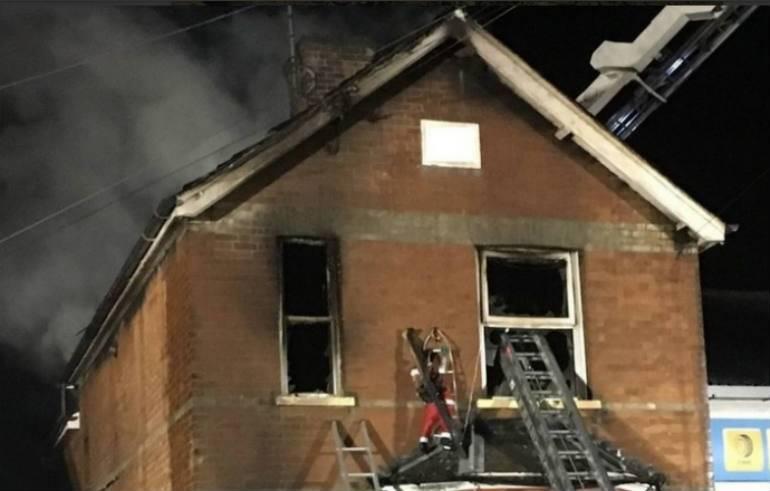 Polka i jej 12-letnia córka zginęły w pożarze domu w Essex