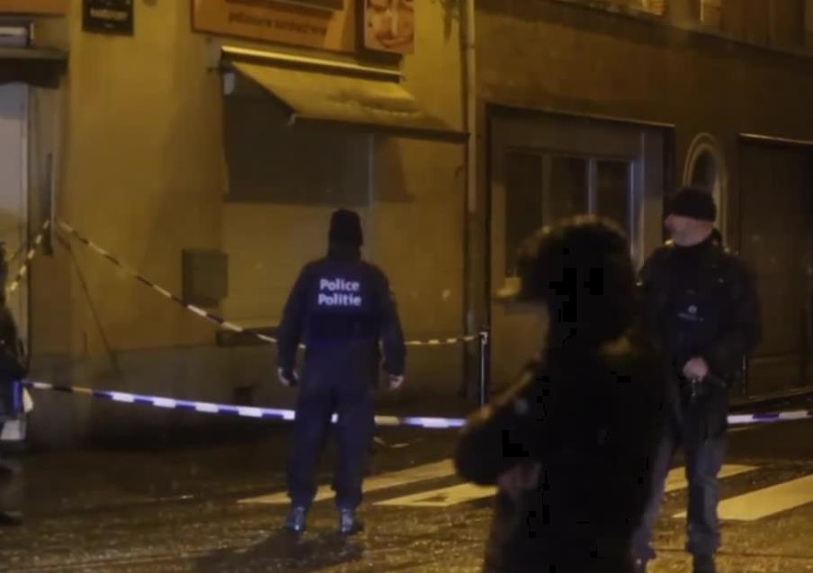 Przeszukania w dzielnicy Molenbeek. Zatrzymano trzy osoby podejrzane o terroryzm