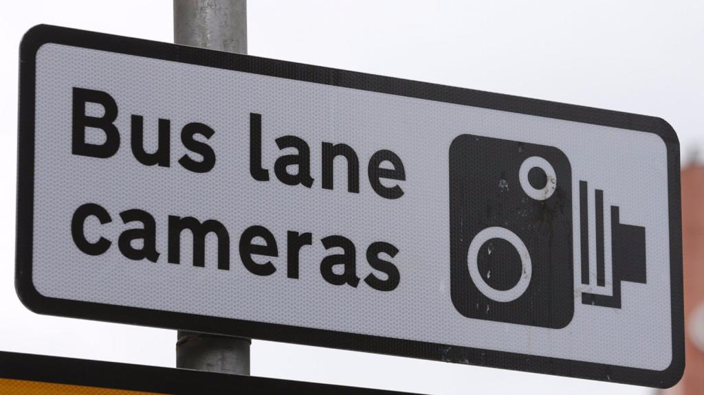 Nowe radary na pasach dla autobusów