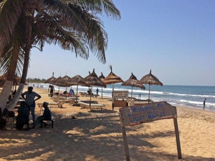 Tysiące brytyjskich turystów zostanie ewakuowanych z Gambii