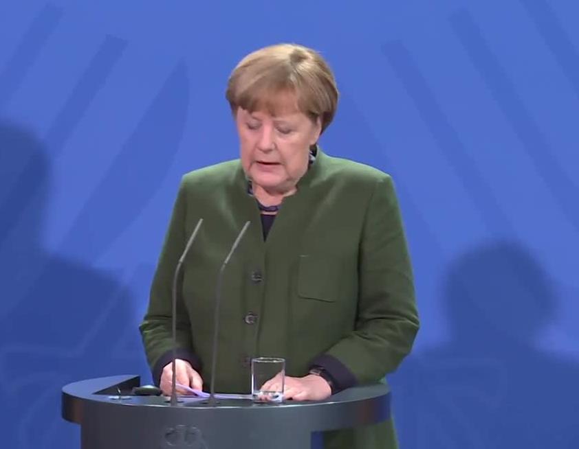 A. Merkel: Walka z terroryzmem nie usprawiedliwia ogólnej podejrzliwości wobec muzułmanów