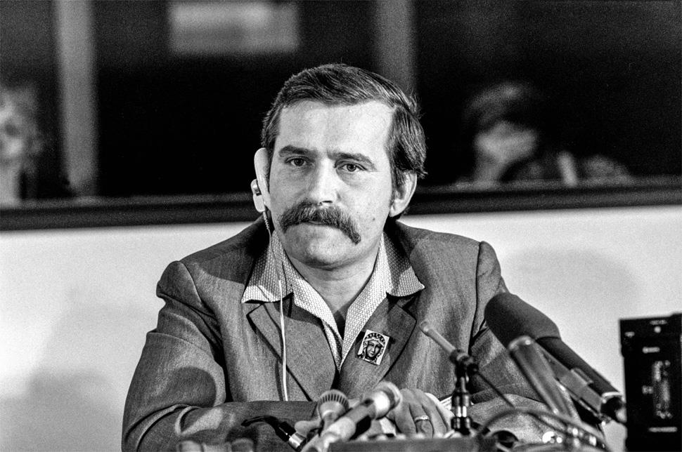 Wałęsa współpracował z SB. Jego adwokat: To jest nieprawda i to podwójna