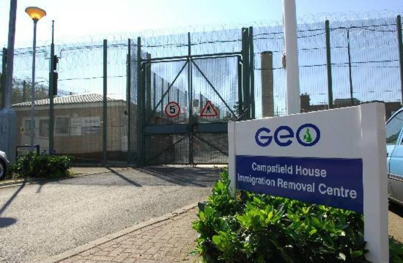 Konsul Generalny odwiedził Polaków w ośrodku deportacyjnym Campsfield House