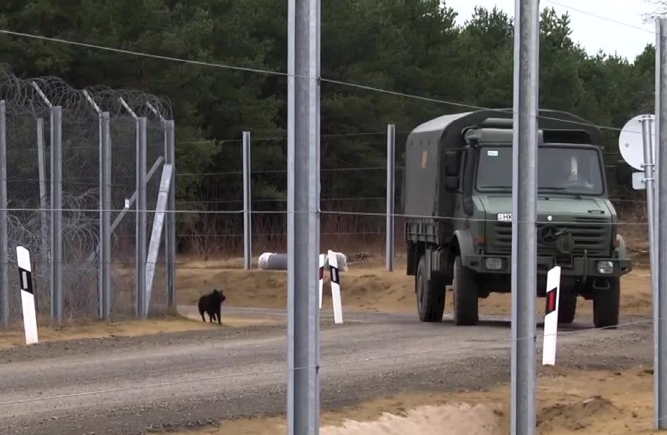 Węgry rozpoczęły budowę drugiego muru na granicy z Serbią