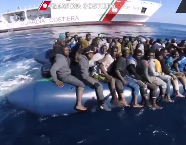 Ponad 1260 imigrantów uratowano na morzu. Na jednym ze statków były kobiece zwłoki