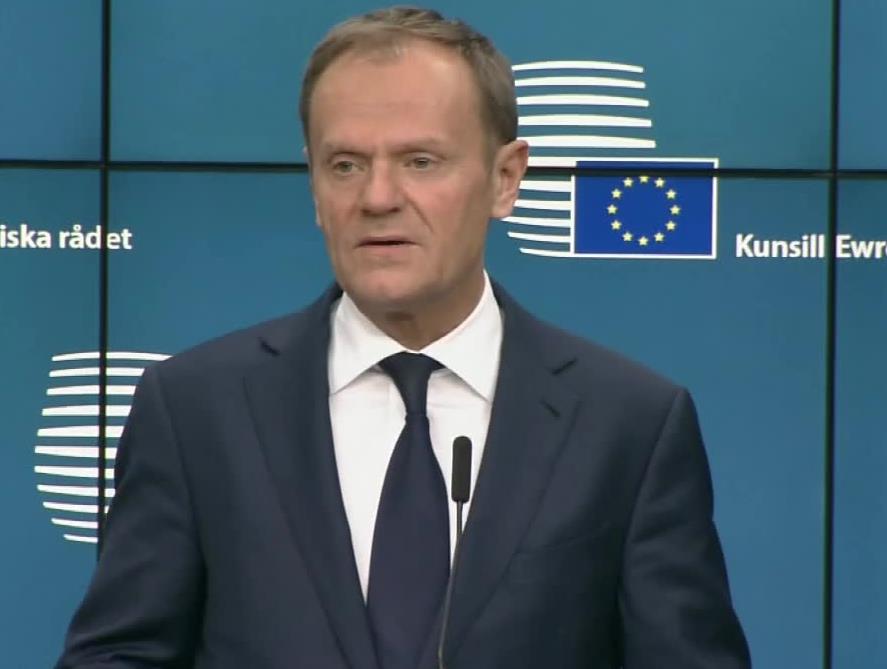 Dziennikarz: Jak Pan będzie komunikował się z polskim rządem? D. Tusk: Po polsku