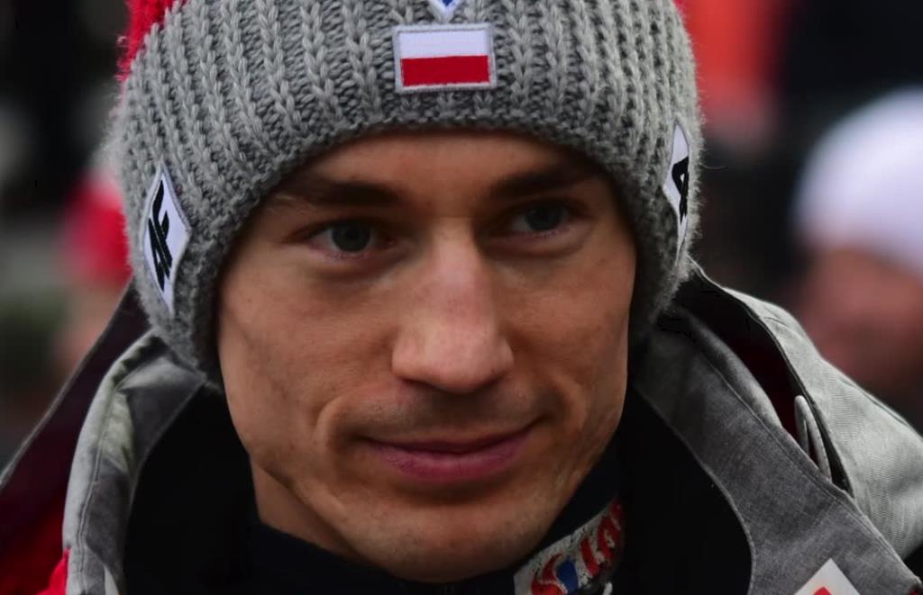 Kamil Stoch deklasuje w Vikersund
