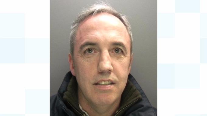 Mieszkaniec Halesowen trafił do więzienia za prześladowanie byłej partnerki na Facebooku